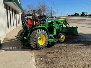 Main image John Deere 3033R 6