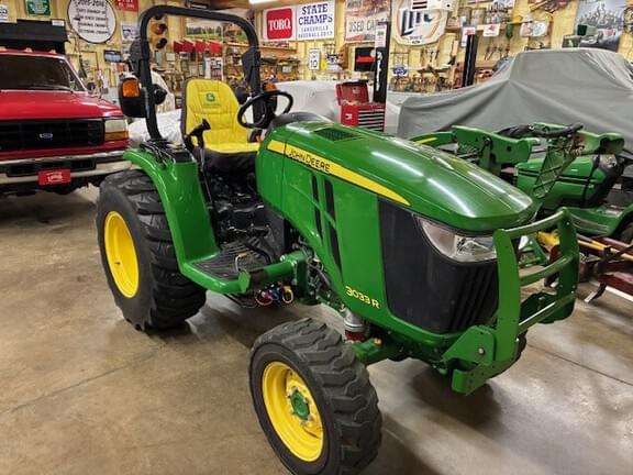 Image of John Deere 3033R Primary image