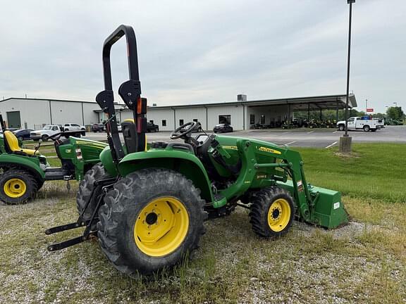 Image of John Deere 3038E equipment image 3