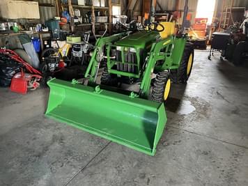 Main image John Deere 3038E