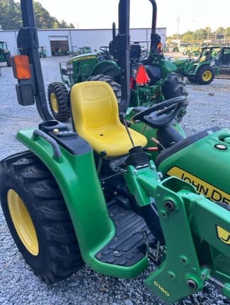 Image of John Deere 3038E equipment image 2