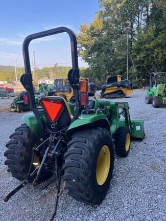 Image of John Deere 3038E equipment image 3