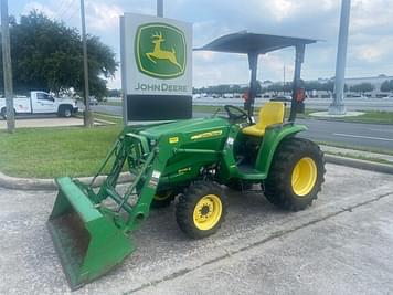 Main image John Deere 3038E