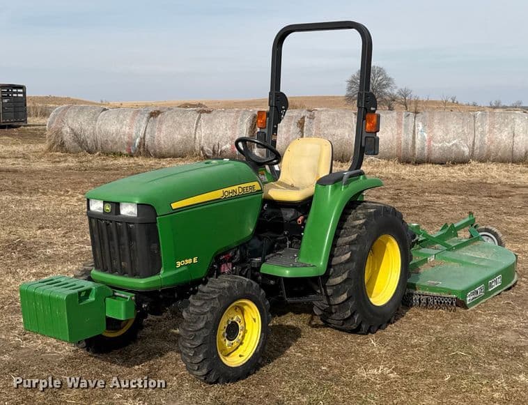 Image of John Deere 3038E Primary image