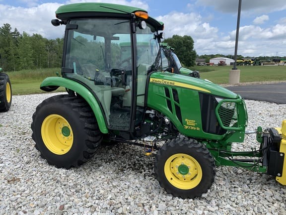 Main image John Deere 3039R
