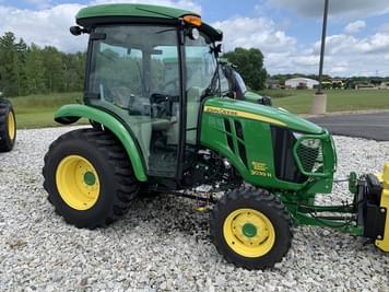 Main image John Deere 3039R