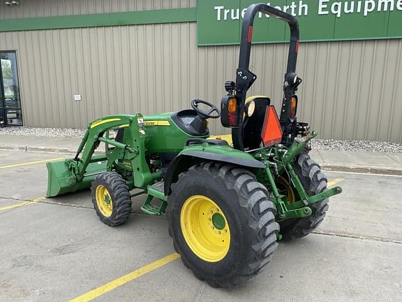 Image of John Deere 3039R equipment image 1