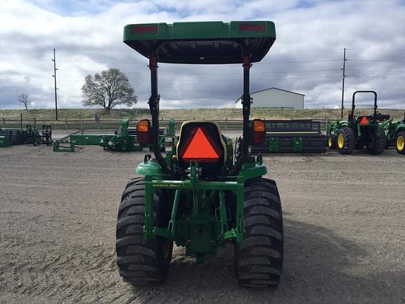 Image of John Deere 3039R equipment image 3