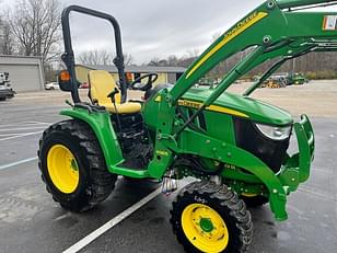 Main image John Deere 3039R 4