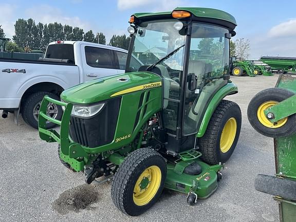Image of John Deere 3046R equipment image 1
