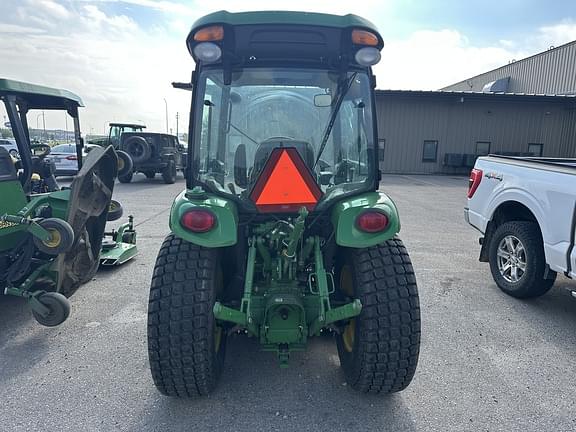 Image of John Deere 3046R equipment image 2