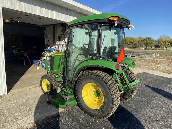 Image of John Deere 3046R equipment image 3