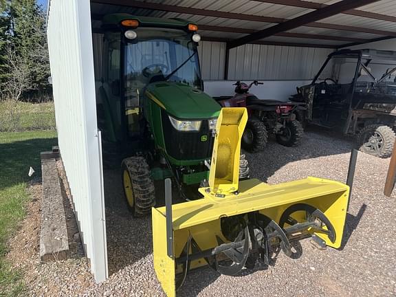 Image of John Deere 3046R equipment image 1
