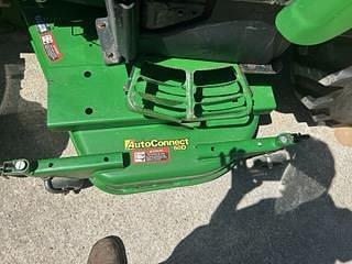 Image of John Deere 3046R equipment image 3