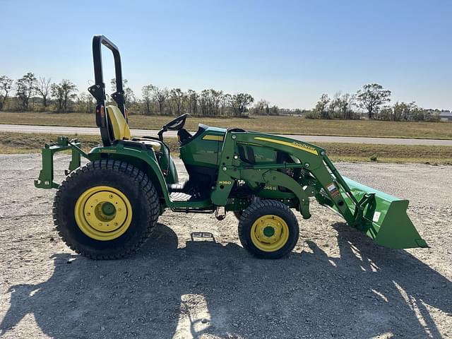 Image of John Deere 3046R equipment image 1