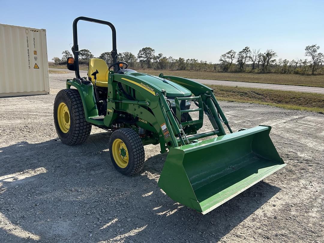 Image of John Deere 3046R Primary image