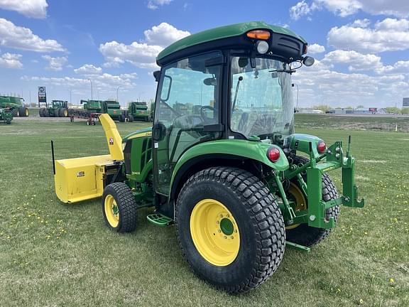 Image of John Deere 3046R equipment image 1