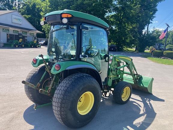 Image of John Deere 3046R equipment image 4