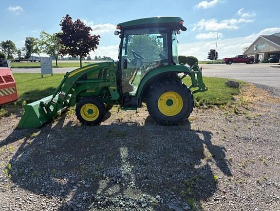Image of John Deere 3046R Primary image