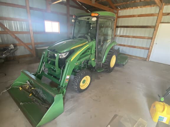 Image of John Deere 3046R Primary image