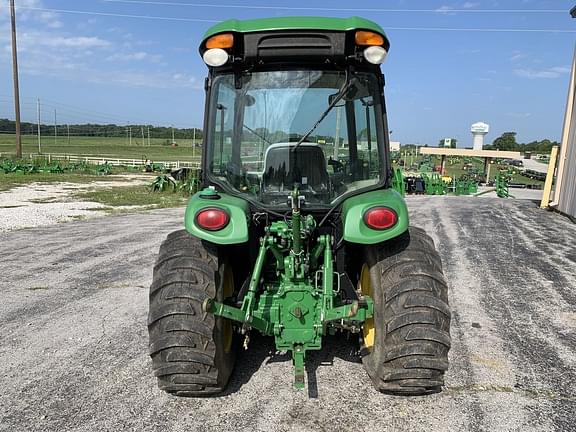 Image of John Deere 3046R equipment image 4