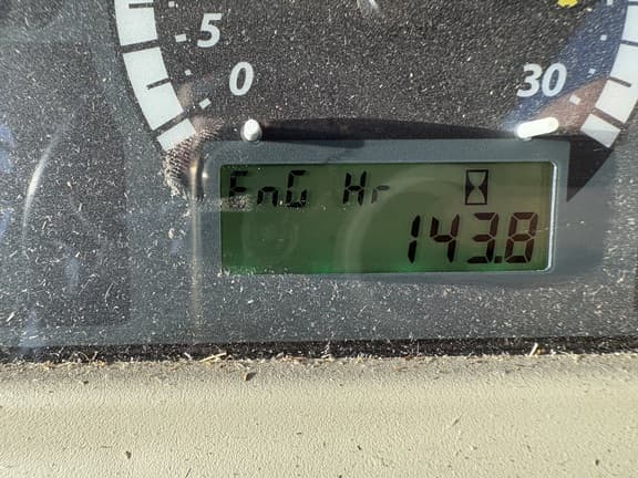 Image of John Deere 3046R equipment image 3