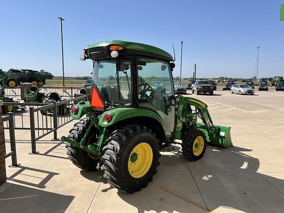 Image of John Deere 3046R equipment image 4