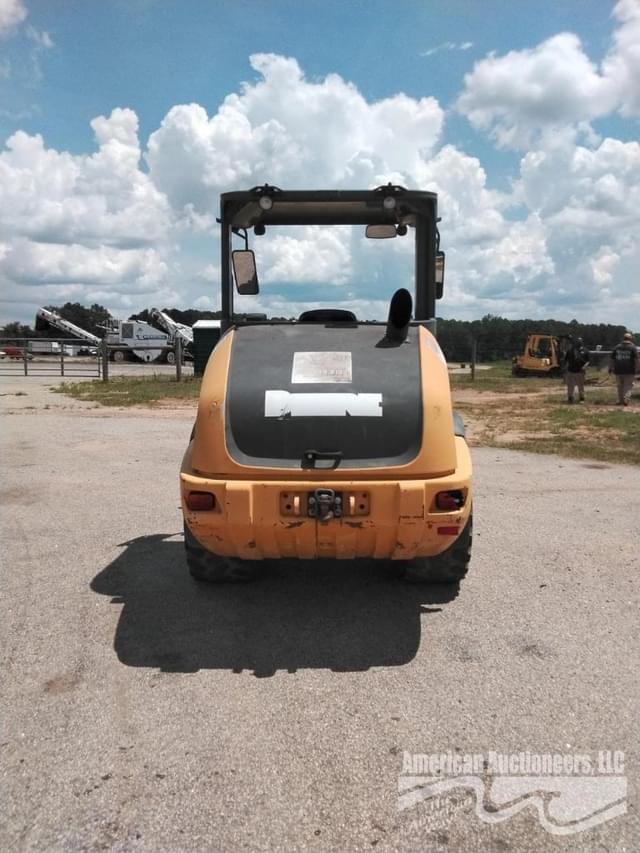 Image of John Deere 304K equipment image 3