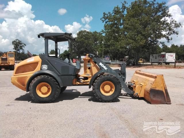 Image of John Deere 304K equipment image 1