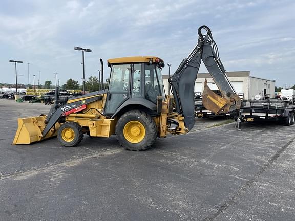 Image of John Deere 310K EP equipment image 1