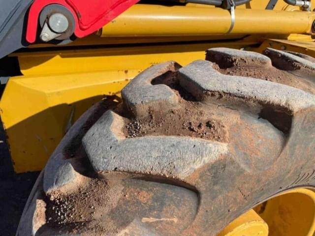 Image of John Deere 310SL equipment image 2