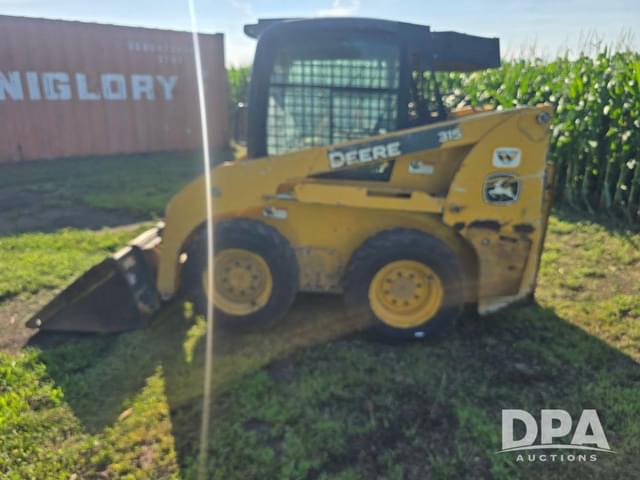 Image of John Deere 315 equipment image 4