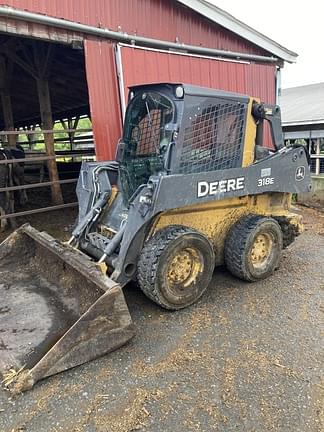 2015 John Deere 318E Equipment Image0