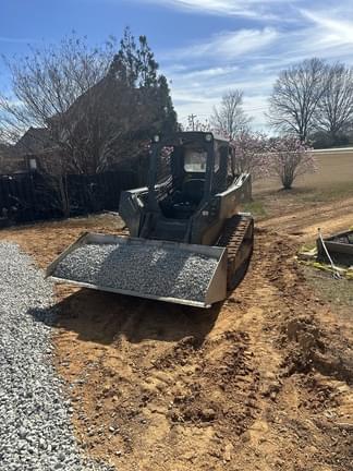 Image of John Deere 319E equipment image 2