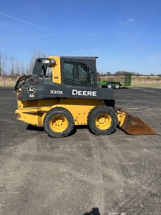 Main image John Deere 320E
