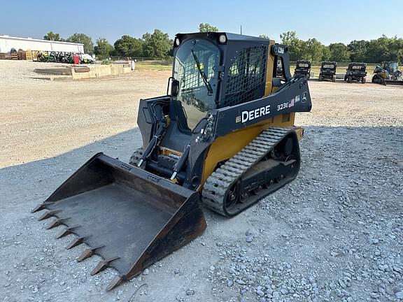 Image of John Deere 323E equipment image 3