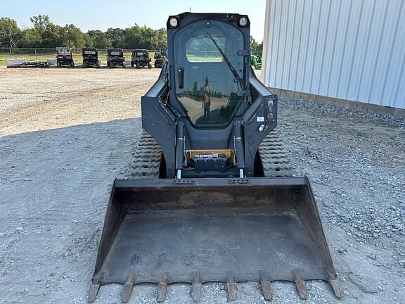 Image of John Deere 323E equipment image 2