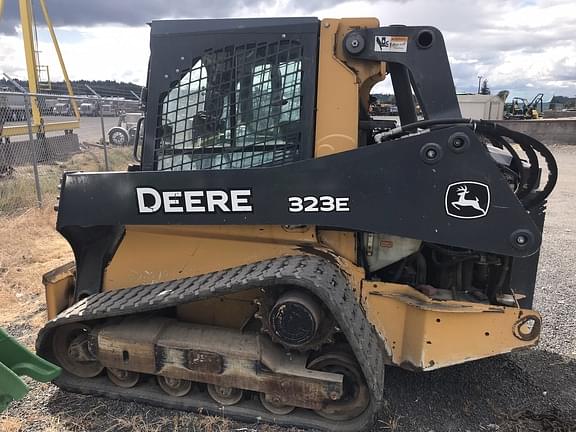 Image of John Deere 323E equipment image 1