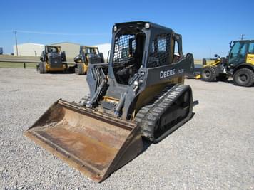 Main image John Deere 323E