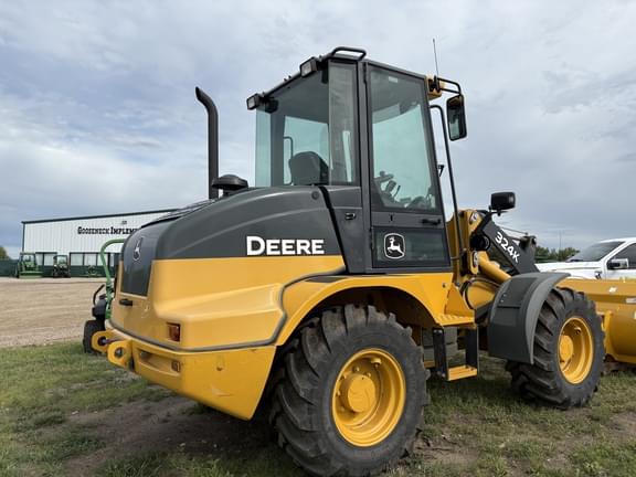 Image of John Deere 324K equipment image 3