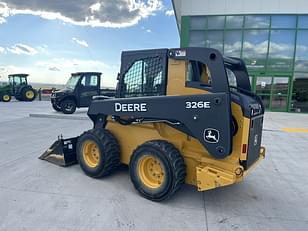 Main image John Deere 326E 1