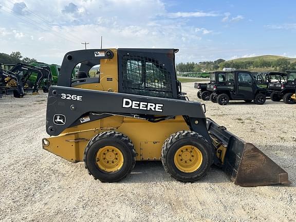 Image of John Deere 326E equipment image 1