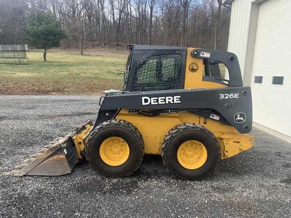 Main image John Deere 326E