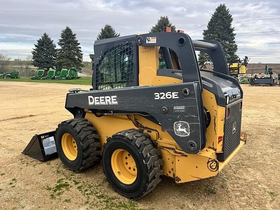 Image of John Deere 326E equipment image 2