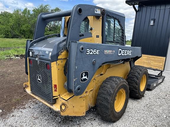 Image of John Deere 326E equipment image 2