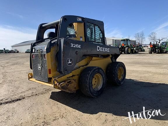 Image of John Deere 326E equipment image 4