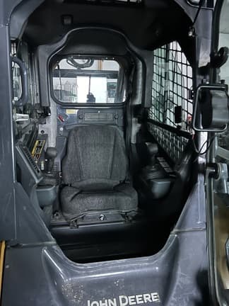 Image of John Deere 326E Image 1