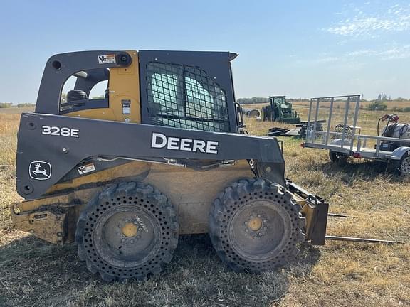 Image of John Deere 328E equipment image 2