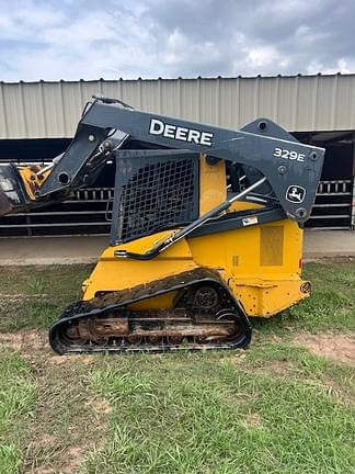 Image of John Deere 329E equipment image 4