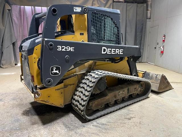 Image of John Deere 329E equipment image 4